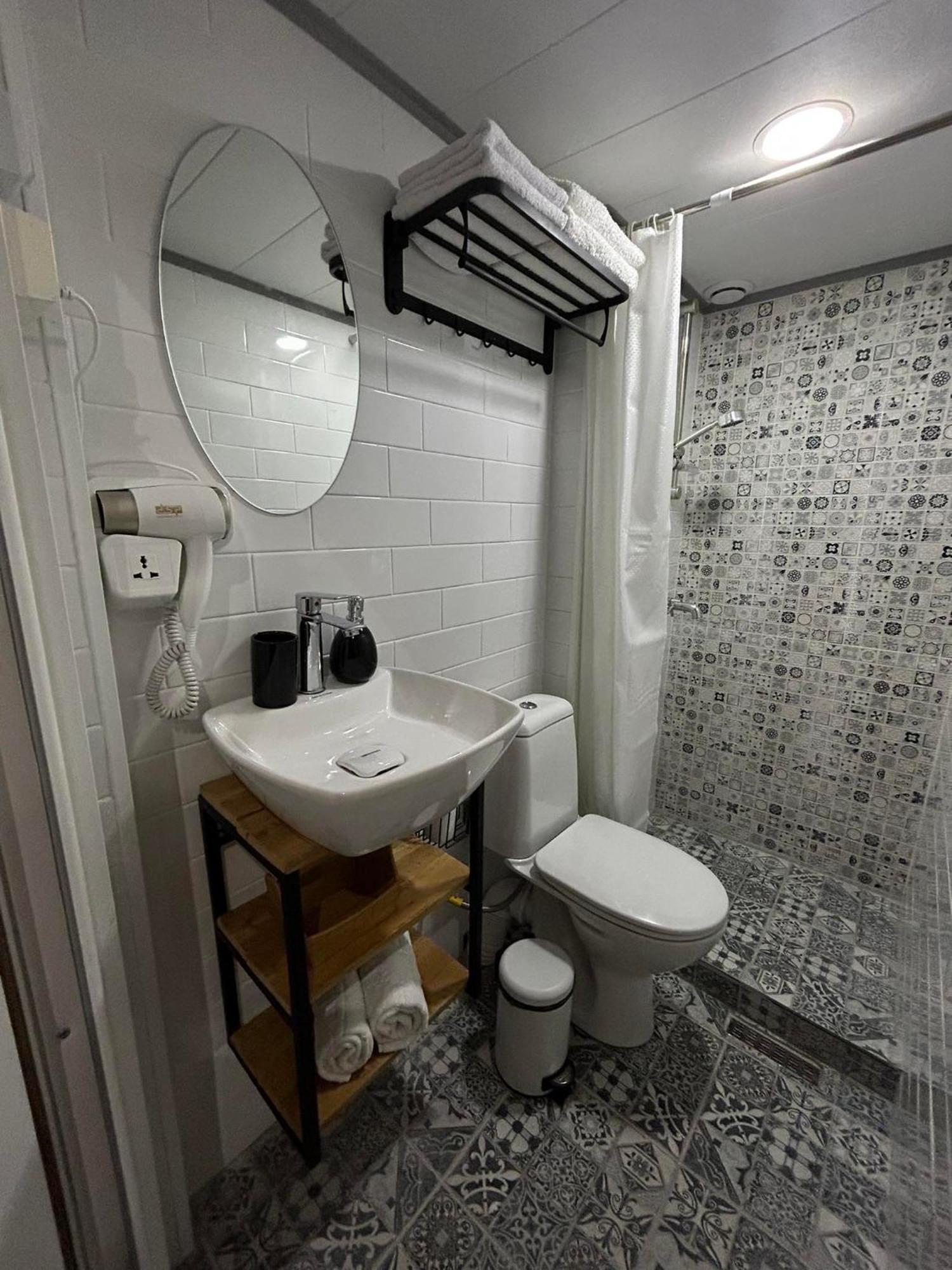 Noah Apartment Tbilisi ภายนอก รูปภาพ
